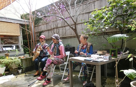 Live at Hajime shokudou in 2019